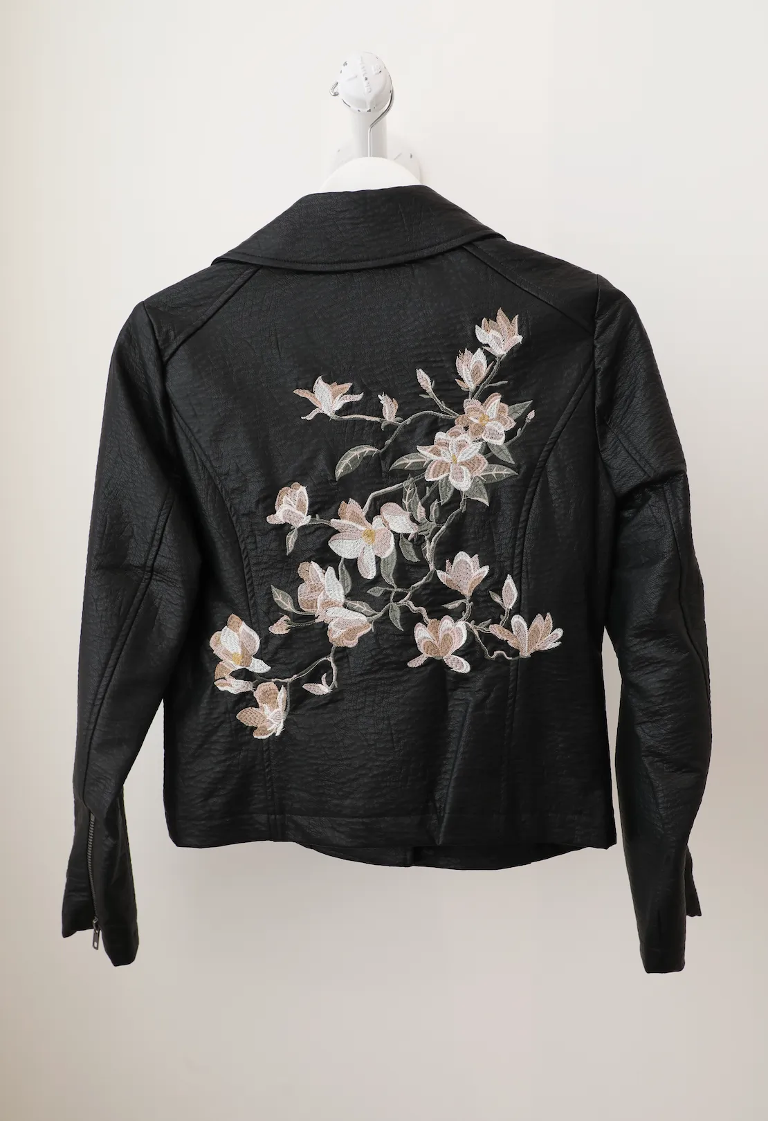 Cupcakes and Cashmere - Hurley in Black