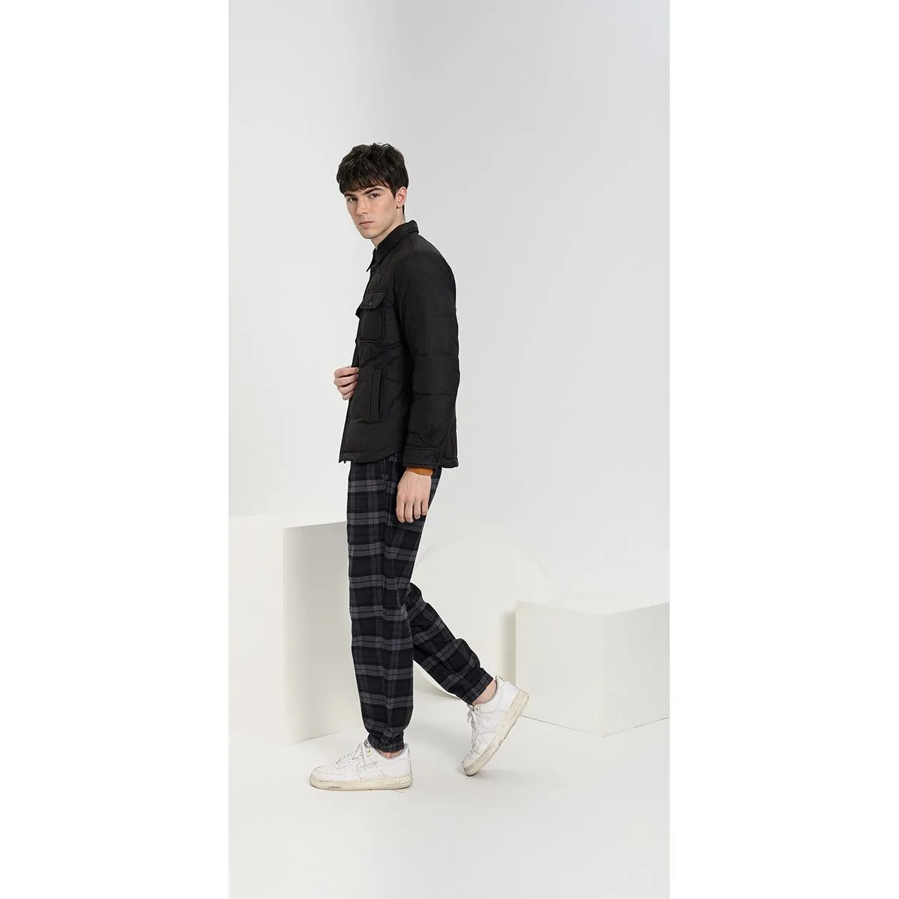 Lapel Collar Buttoned Pocket Down Jacket