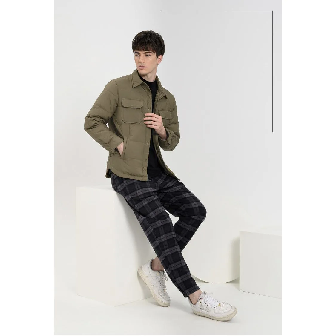 Lapel Collar Buttoned Pocket Down Jacket
